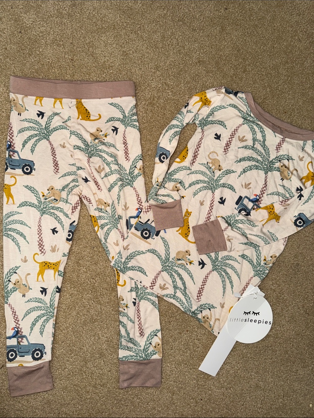 Little sleepies- NWT safari 2 piece pjs
